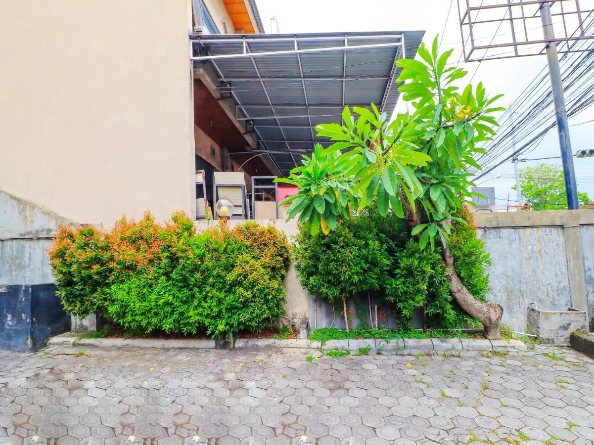 Oyo 91608 Hotel Gatsu Indah เดนปาซาร์ ภายนอก รูปภาพ